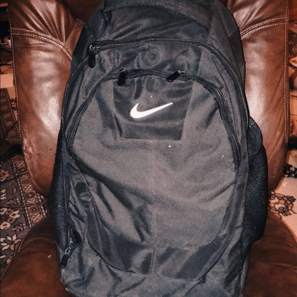 Nike roller black backpack (with straps)